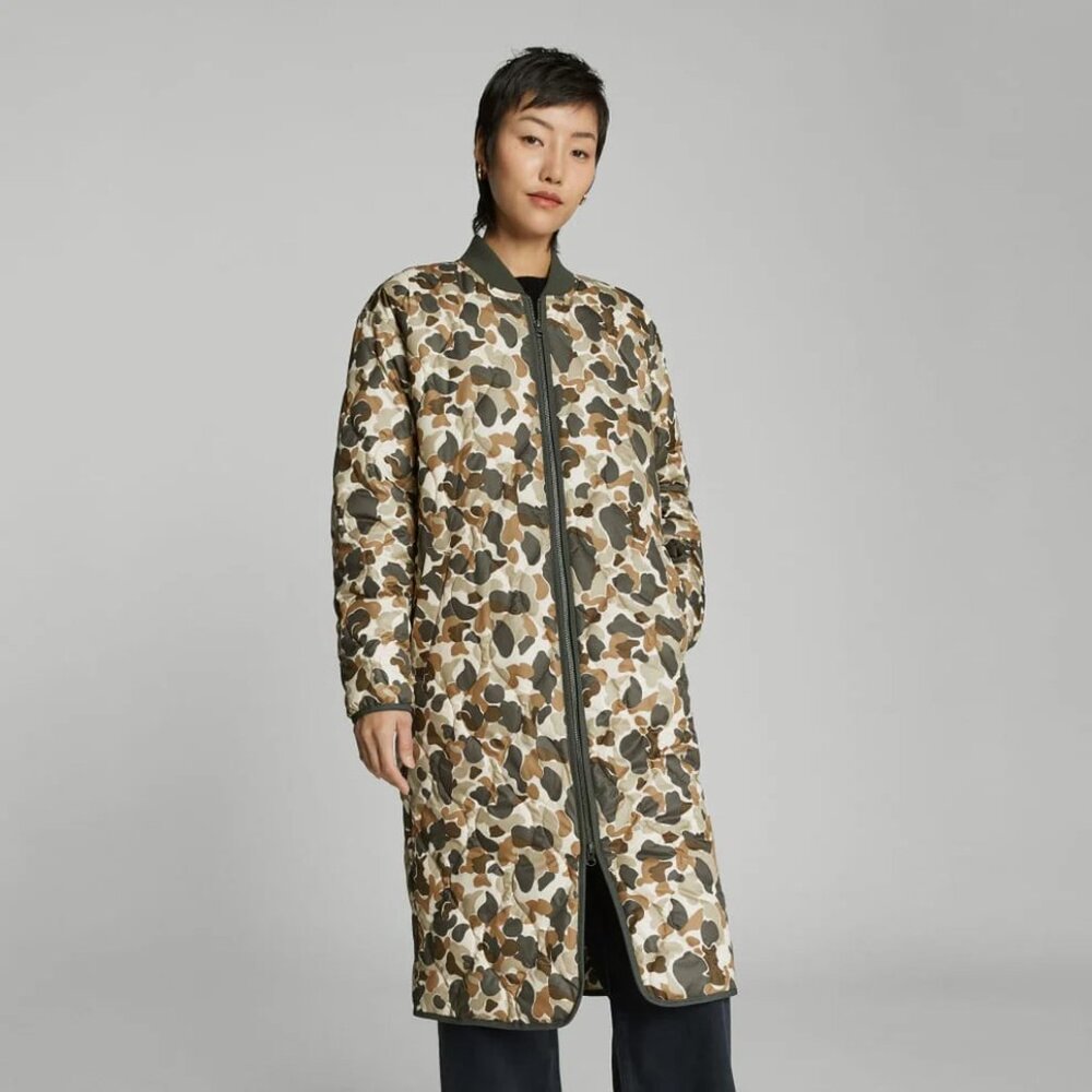 NWT Everlane ReNew Long Quilted Camo Puffer Coat S - Picture 15 of 15